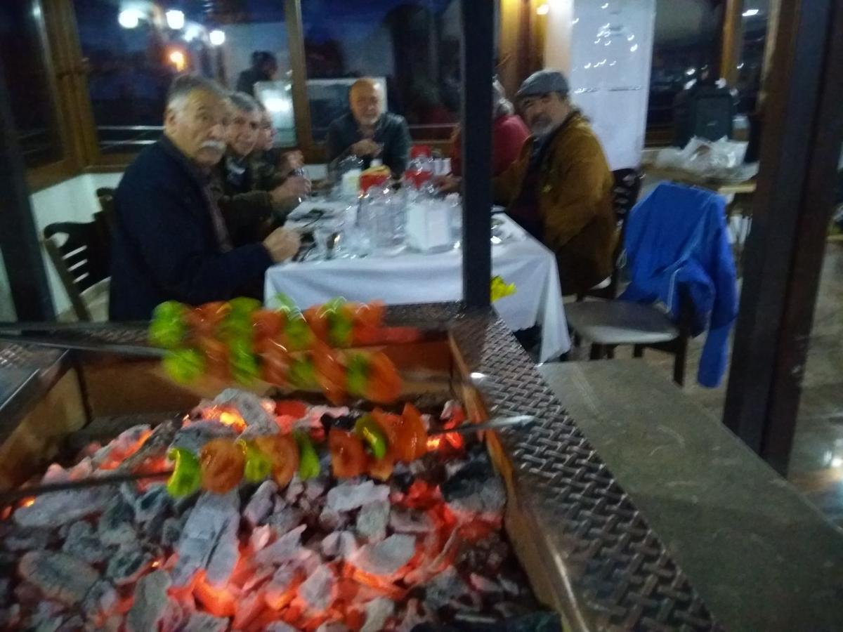 Oeren Konak Otel Buitenkant foto